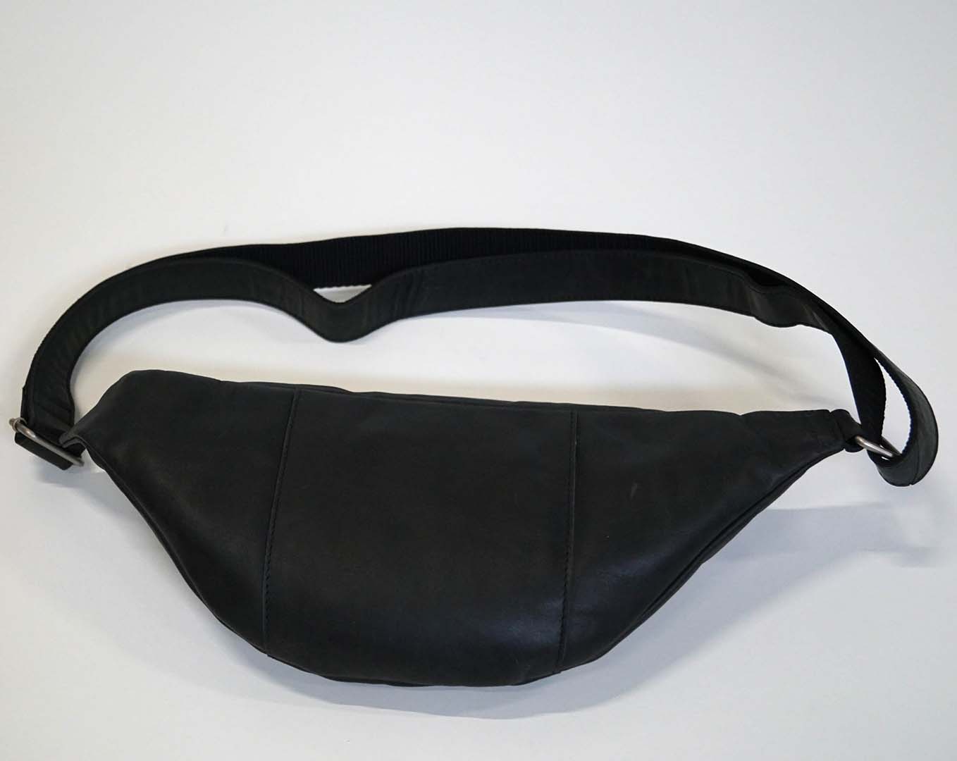 Miko bumbag i sort læder - S