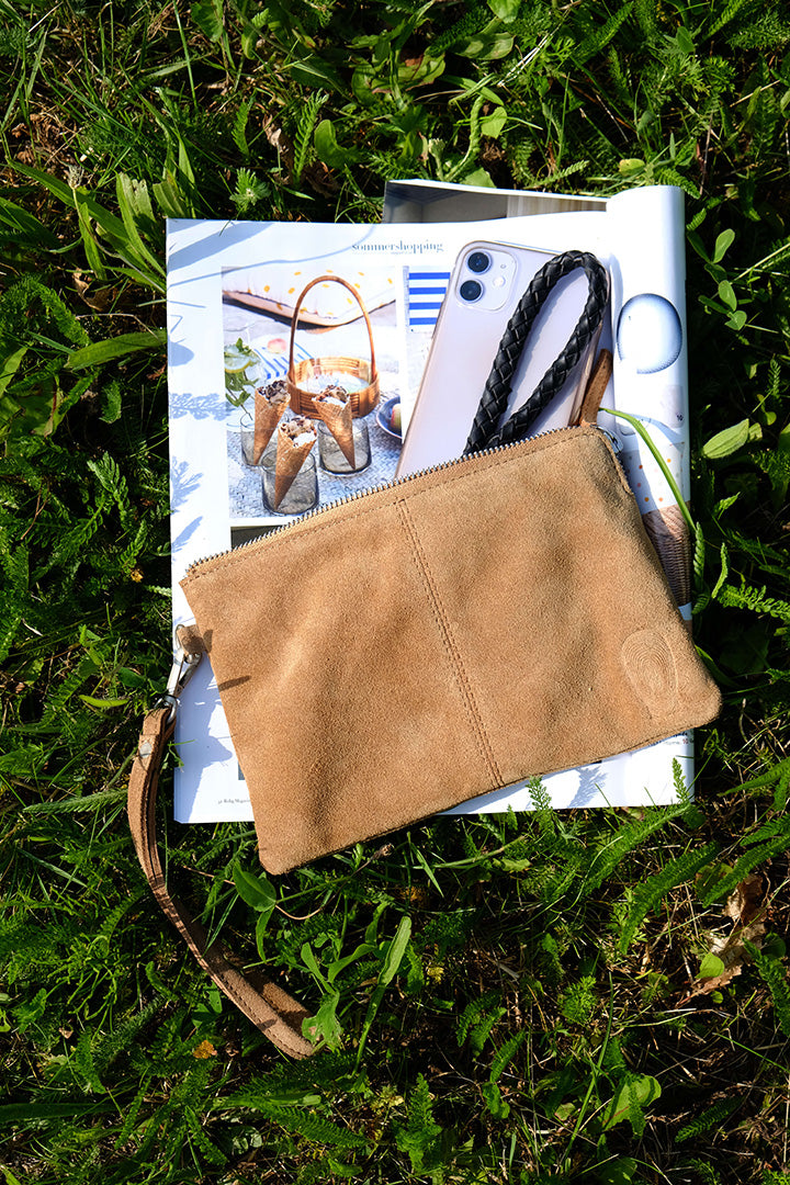 Alpha clutch i ruskind - camel
