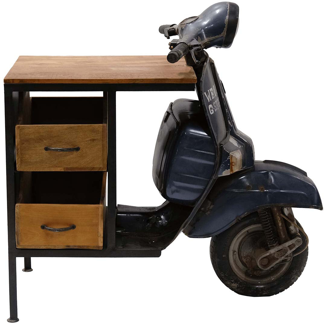 Yuri disk af scooterfront