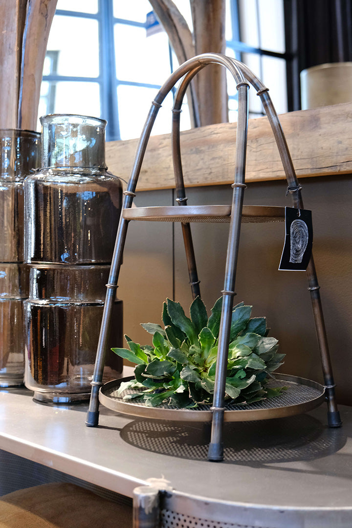 London etagere